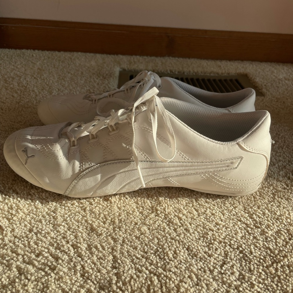 Puma White Tennis Shoe